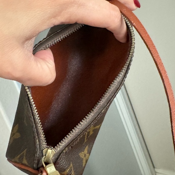 Authentic Louis Vuitton Mini Papillon - Picture 6 of 8